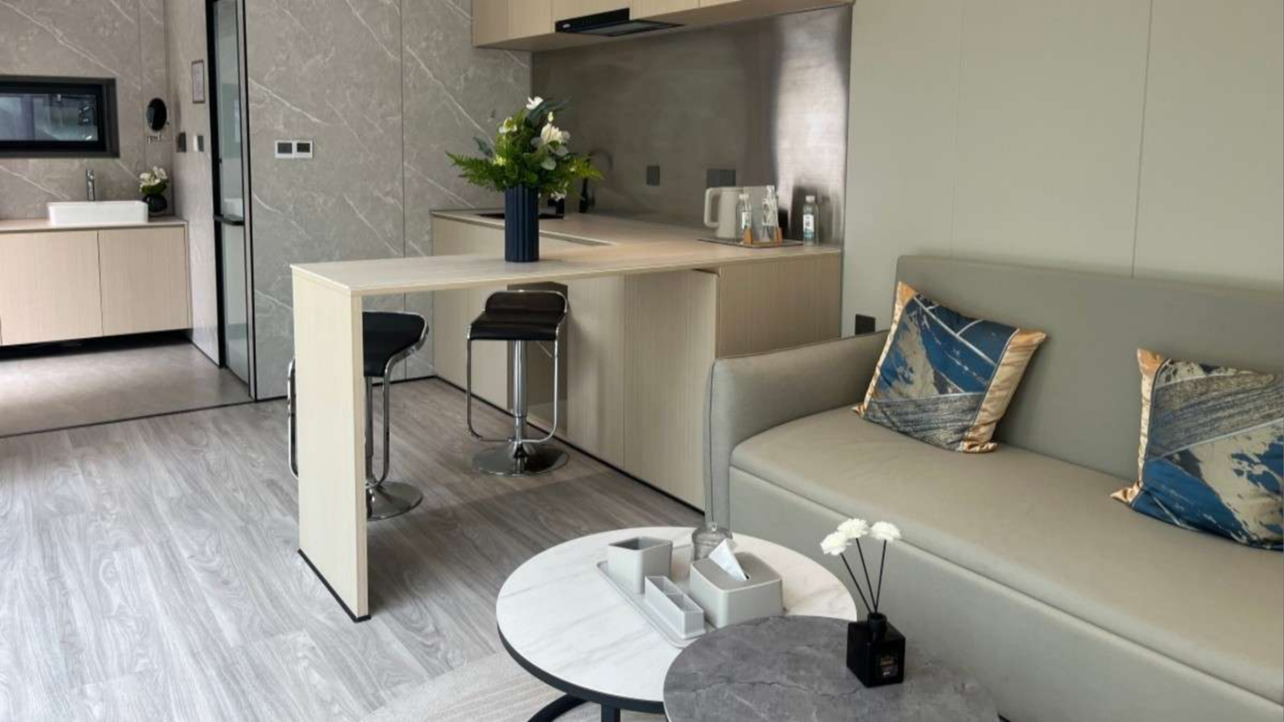 Container-type Space Capsule Room  9