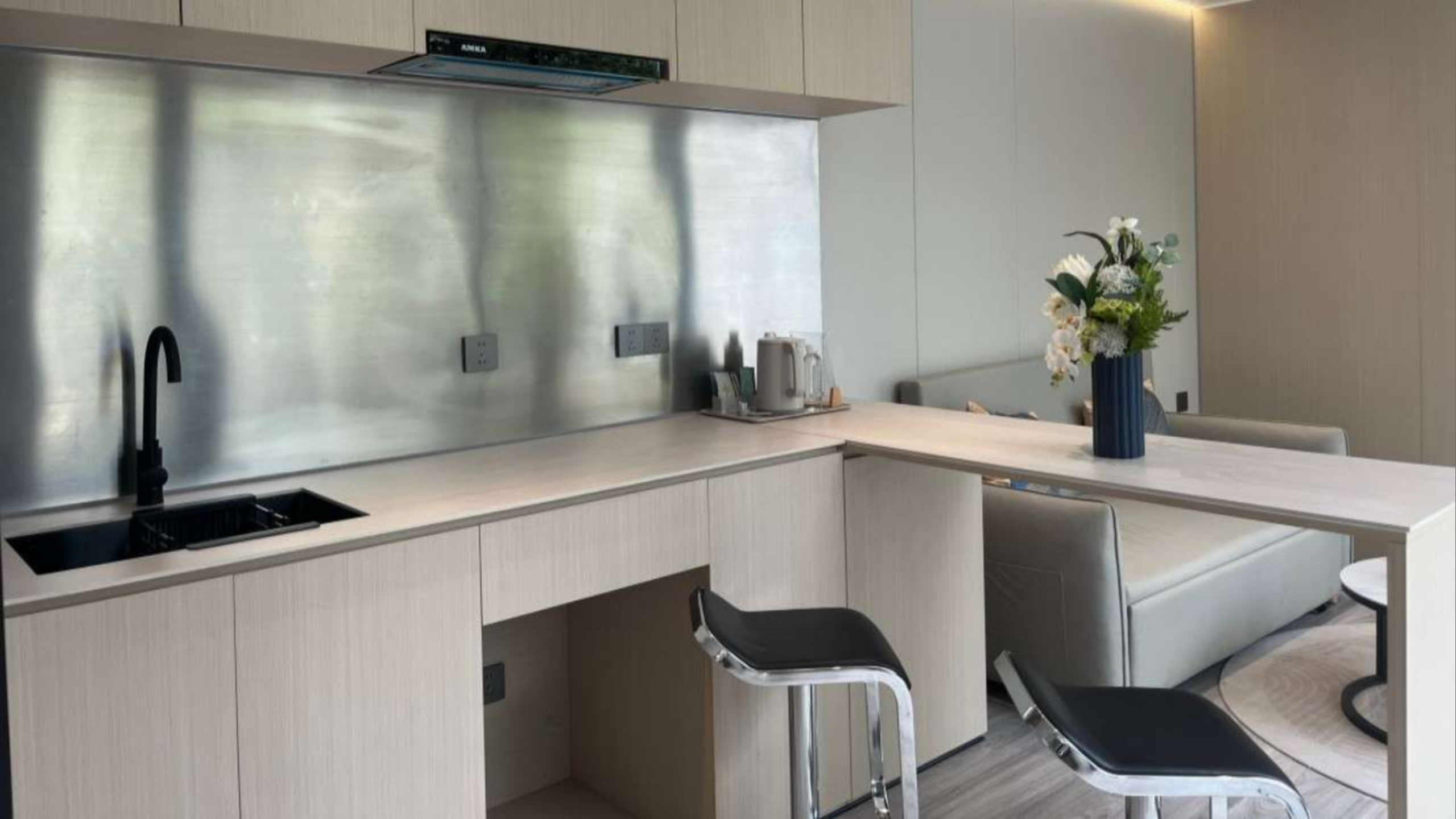 Container-type Space Capsule Room  10